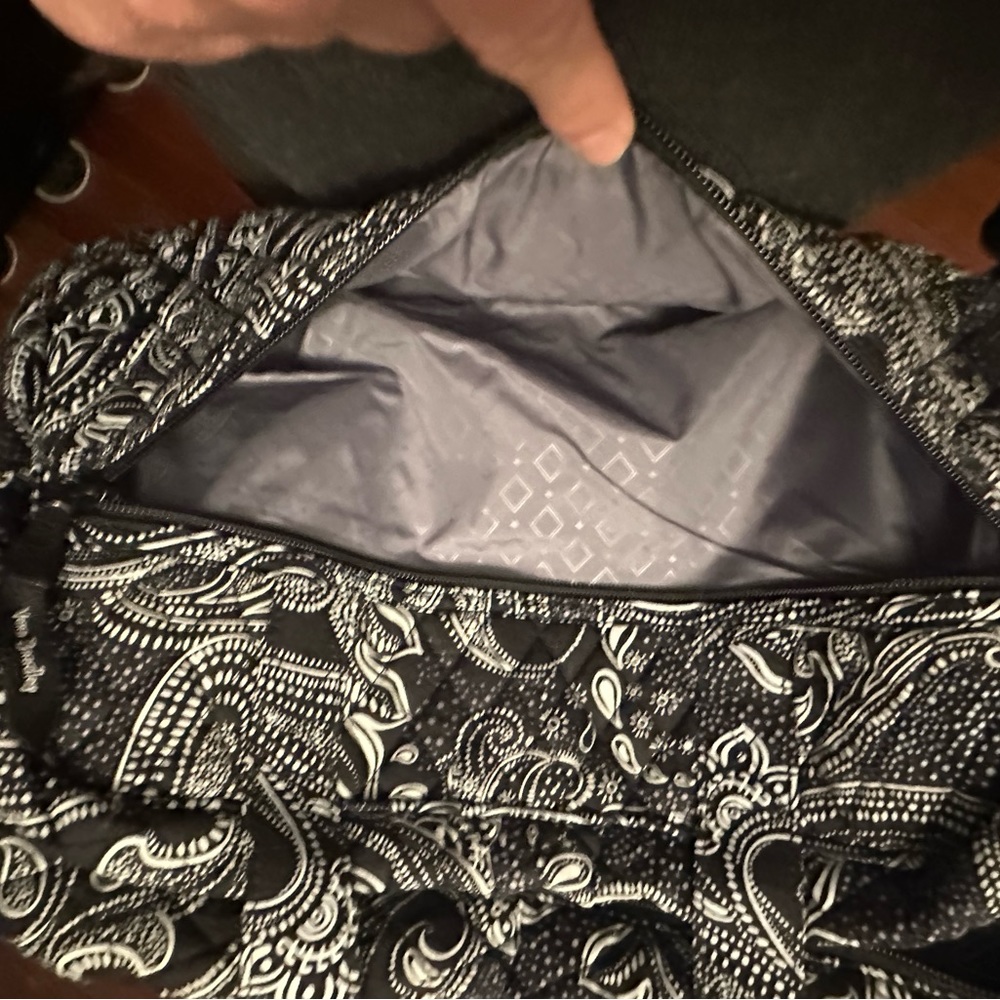 LAST ONE!
Compact Traveller Bag. Brand new Vera Bradley. - Picture 3 of 8